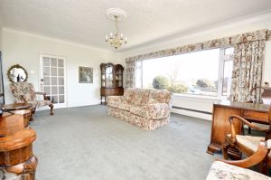 Lounge- click for photo gallery